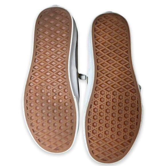 Disney x Vans Winnie The Pooh Limited Edition Sneakers 5W 3.5M - Picture 7 of 9